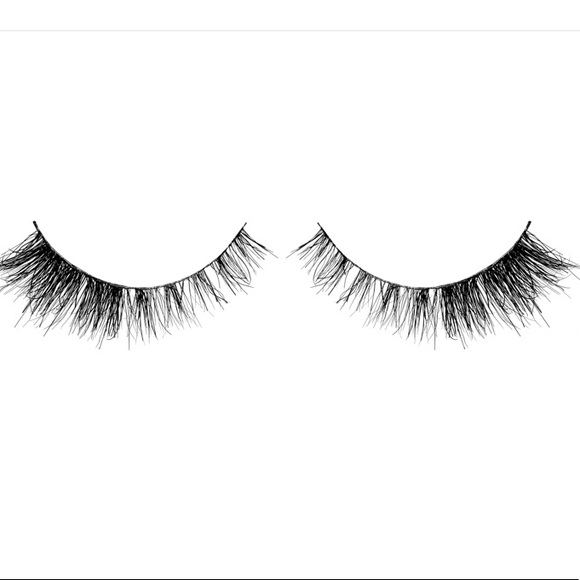 Eyelashes 40 pair set - Picture 6 of 6